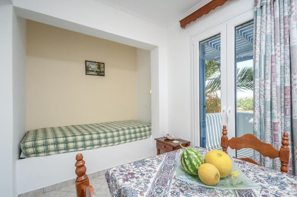 Polemis Studios & Apartments Agia Anna  Rom bilde